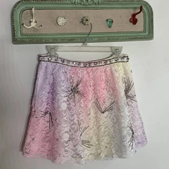 Loveshackfancy x free people Kezia lace tie dye starburst sequin mini skirt nwt - Picture 3 of 12